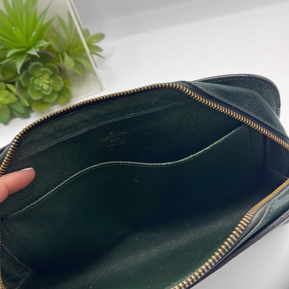 AUTHENTIC Louis Vuitton clutch / wristlet - Picture 5 of 12